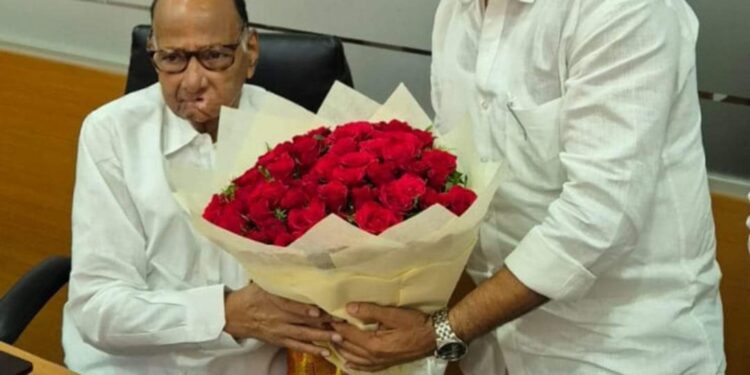 अनिल सावंत यांनी घेतली शरद पवार यांची भेट – राजकीय चर्चेला उधाण 