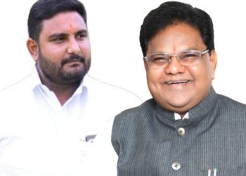 गोळीबार – पालकमंत्री डॉ सावंत यांच पुतणे धनंजय सावंत यांच्या घरासमोर घटना, माफियाराज 