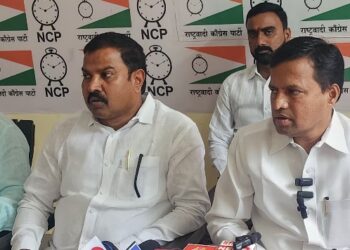 इशारा – राष्ट्रवादीला आयात उमेदवार देऊ नका, जरांगे पाटील उमेदवार देतील असे वाटत नाही – अर्चना पाटील राष्ट्रवादीतच पण इच्छुक नाहीत