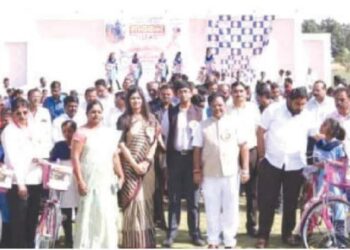 सावित्रीच्या लेकी – शालेय मुलींना मोफत सायकल, शिक्षणासाठी मदत, शिक्षणाला प्राधान्य 