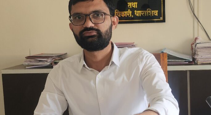 आंदोलन बेकायदेशीर, चौकशी समिती गठीत, अहवालानंतर कारवाई होणार – उपविभागीय अधिकारी संजयकुमार डव्हळे