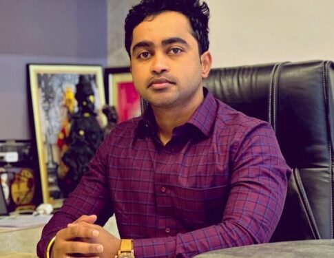 गटबाजीचा आरोप – अक्षय ढोबळे यांनी ठोकला शिवसेनेला रामराम, राजीनाम्यानंतर भुमिकेकडे लक्ष 