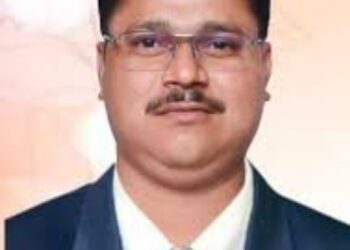 पाय खोलात, लबडे बोगस डॉक्टर – अवैध गर्भलिंग तपासणीची चर्चा, गुंगीचे इंजेक्शन देऊन बलात्कार, व्हिडिओ काढुन ब्लॅकमेल